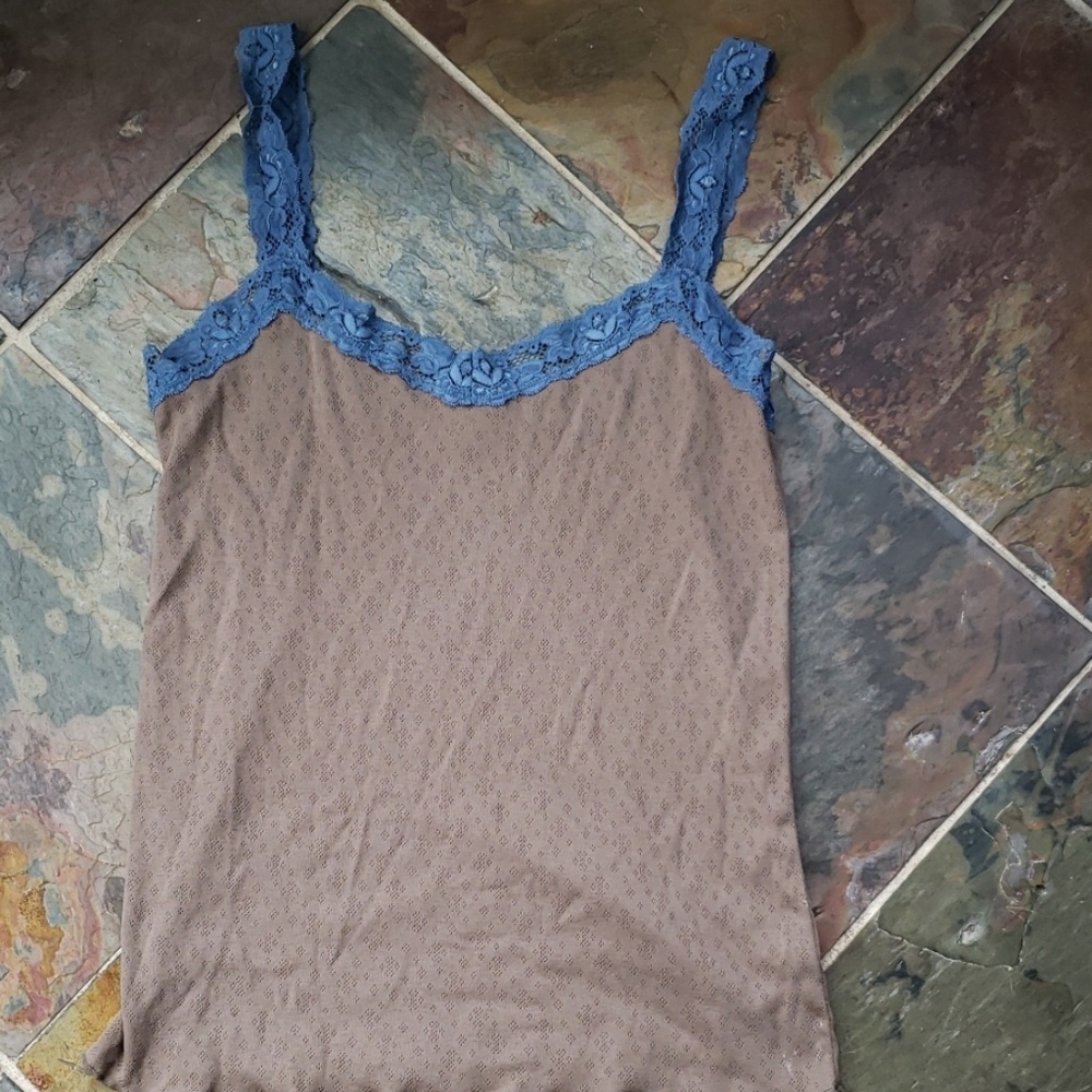 Fossil Tank